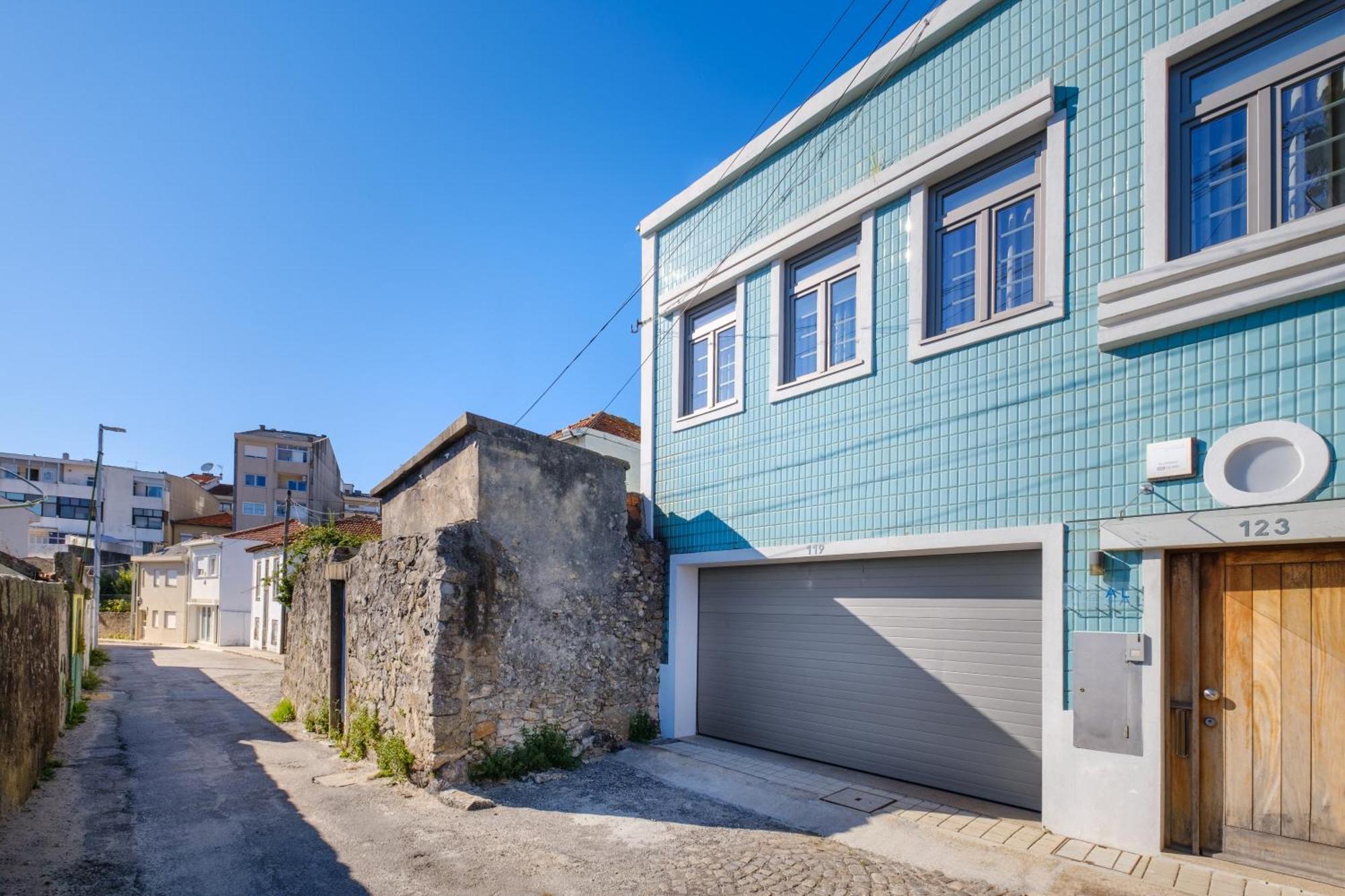 Tiles House Oporto